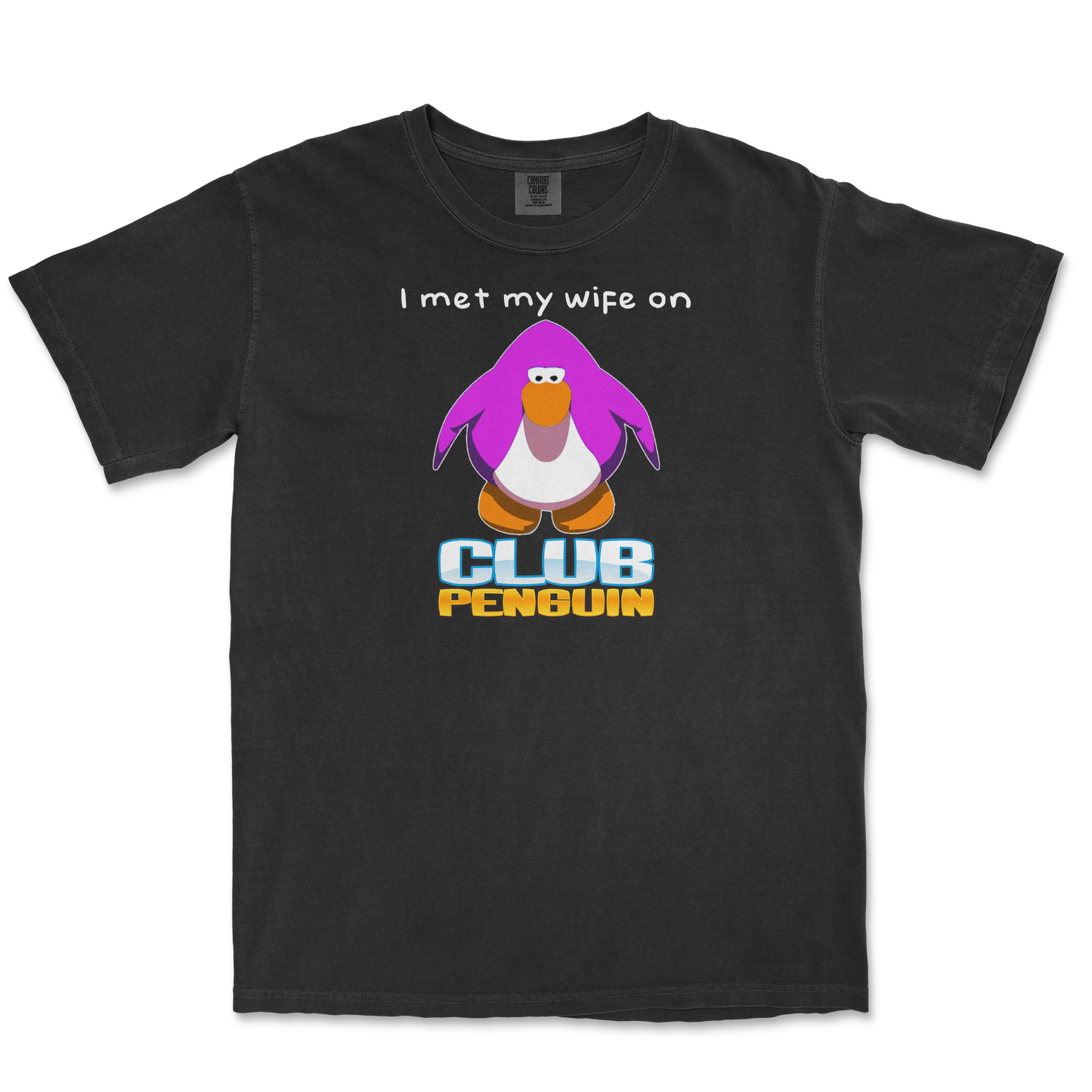 Comfort Colors T-Shirt Club Penguin Wife in Black