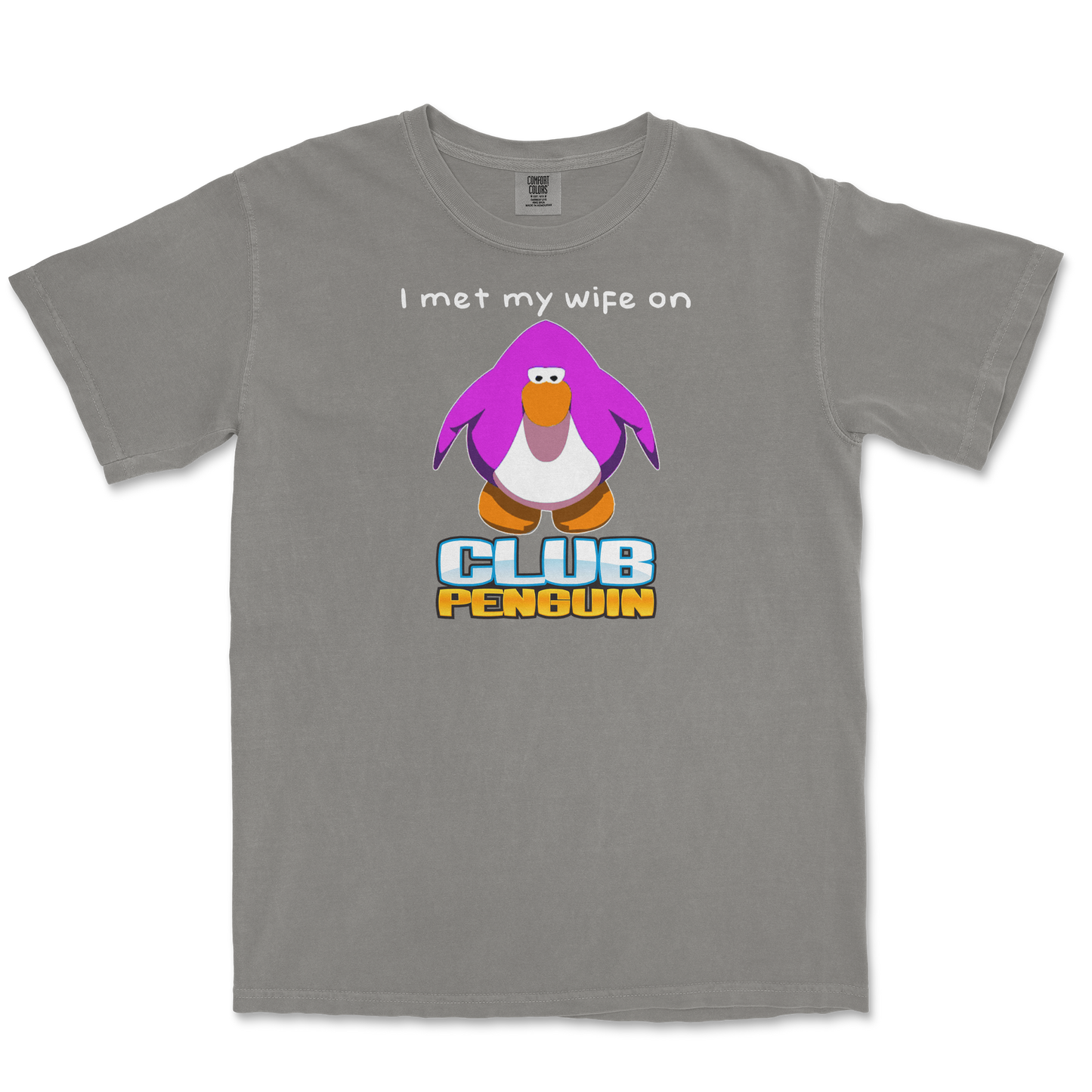 Comfort Colors T-Shirt Club Penguin Wife in Grey