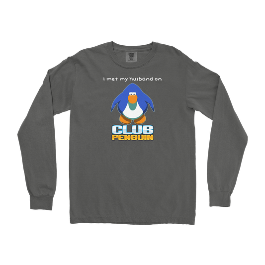 Comfort Colors Long Sleeve Club Penguin Husband  in Pepper