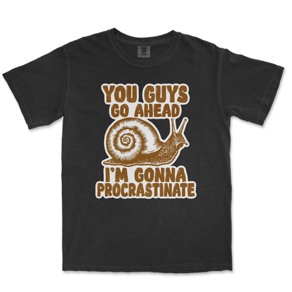 Comfort Colors T-Shirt Procrastinating Snail  in Black