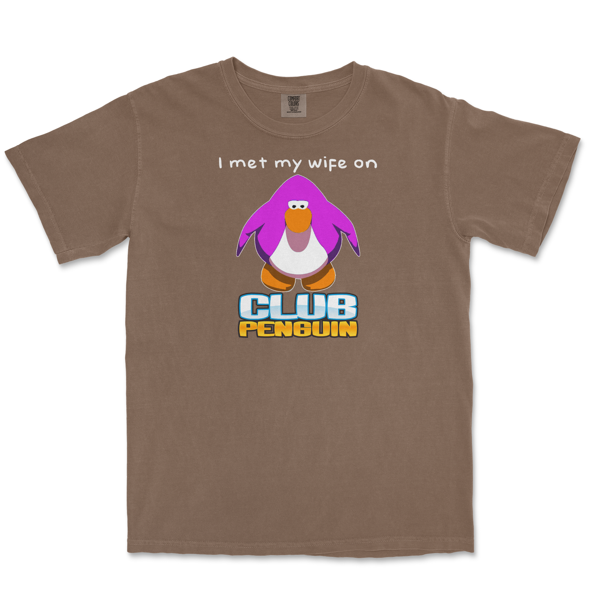 Comfort Colors T-Shirt Club Penguin Wife  in Espresso