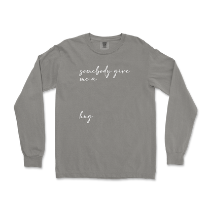 Comfort Colors Long Sleeve Hug Me in Grey