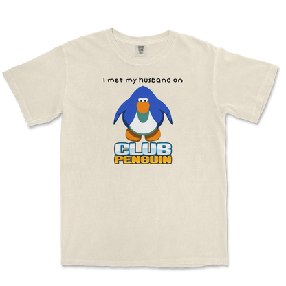 Comfort Colors T-Shirt Club Penguin Husband  in Ivory