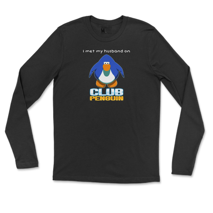 Gildan SoftStyle Long Sleeve Club Penguin Husband  in Black