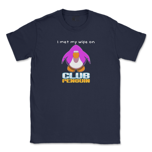 Gildan SoftStyle T-Shirt Club Penguin Wife  in Navy