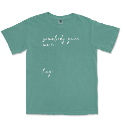 Comfort Colors T-Shirt Hug Me in LightGreen