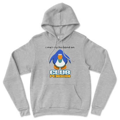 Gildan SoftStyle Hoodie Club Penguin Husband  in Grey-Heather